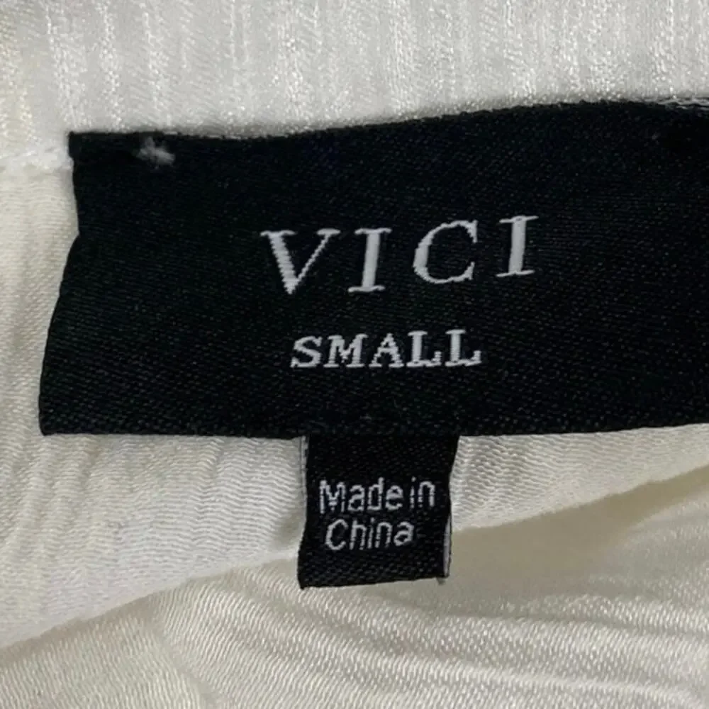 VICI Men's White Short Sleeve Collared Casual Button Down Shirt Top Size S